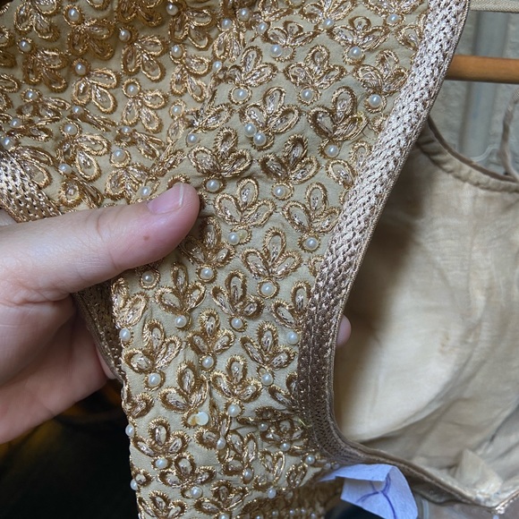 Pearl Blouse. Size - L - Picture 11 of 12